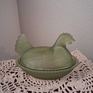 Rose's Closet Satin Green Hen on Nest